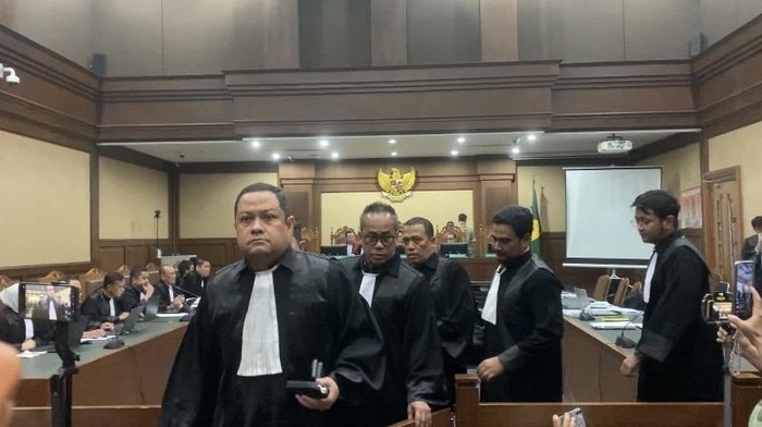 Pengacara Tom Lembong Walk Out