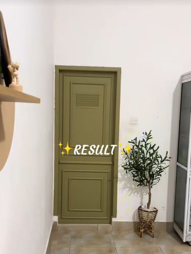 Beredar video viral di media sosial, wanita ini perbarui pintu kamar yang terbuat dari bahan PVC menjadi lebih estetis.