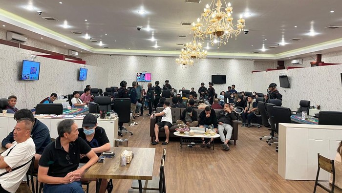 Polisi gerebek tempat judi kasino di Bandung