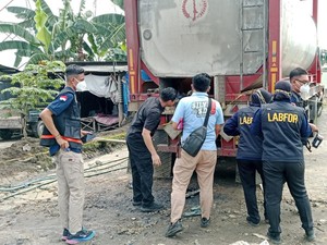 Identitas 2 Pekerja Cuci Truk Tewas Keracunan Gas Residu Oli di Krian