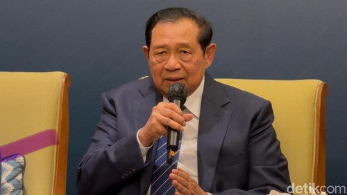 Presiden ke-6 RI Susilo Bambang Yudhoyono (SBY) di forum APLMA di Nusa Dua, Kabupaten Badung, Bali, Selasa (17/6/2025). (Foto: I Nyoman Adhisthaya Sawitra/detikBali)