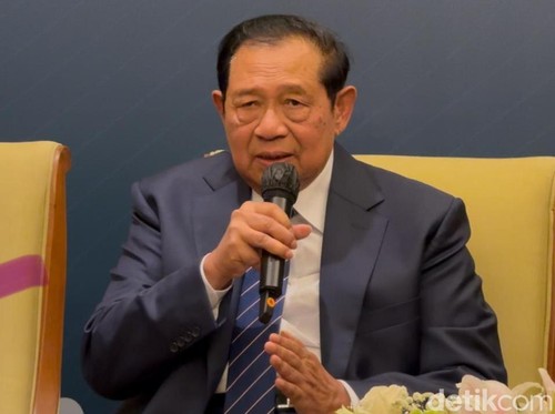 Presiden ke-6 RI Susilo Bambang Yudhoyono (SBY) di forum APLMA di Nusa Dua, Kabupaten Badung, Bali, Selasa (17/6/2025). (Foto: I Nyoman Adhisthaya Sawitra/detikBali)