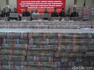 Kejagung Sita Rp 11,8 T, Bisa Beli Segini Seragam hingga Laptop Sekolah!