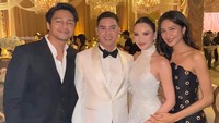 Soo happy for the beautiful, couple, tulis Mikha Tambayong dan Deva Mahenra. Foto: dok. Instagram Mikha Tambayong