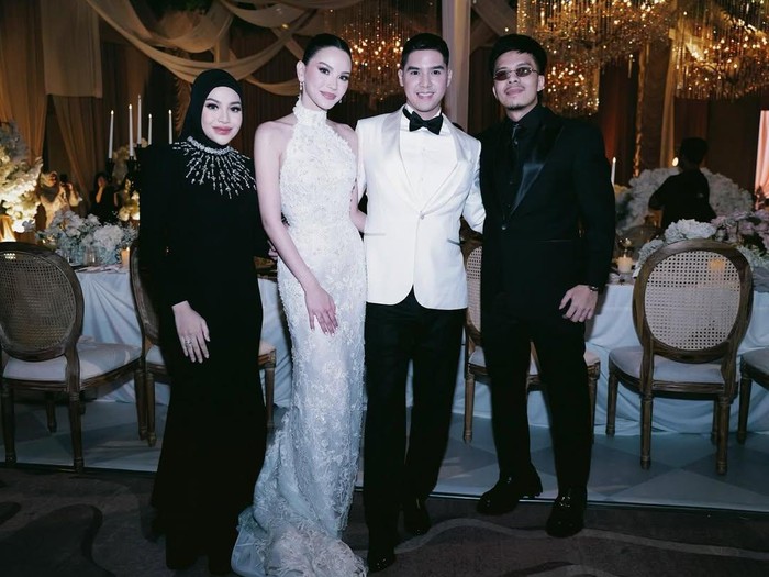 intimate dinner Al Ghazali dan Alyssa Daguise.