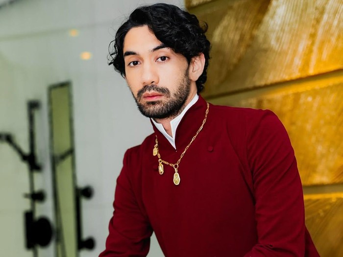 reza rahadian