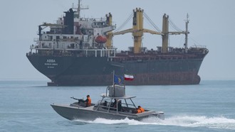 Kapal-kapal AS di Selat Hormuz Bakal Jadi Target Rudal-Drone Iran