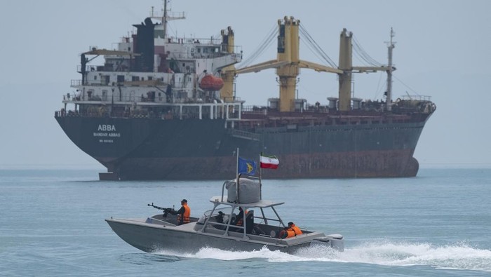 Basij paramilitary force speed boats are sailing along the Persian Gulf during the Islamic Revolutionary Guard Corps (IRGC) marine parade to commemorate Persian Gulf National Day, near the Bushehr nuclear power plant in the seaport city of Bushehr, Bushehr province, in the south of Iran, on April 29, 2024. Persian Gulf National Day, which celebrates the expulsion of the Portuguese from the Strait of Hormuz and the Persian Gulf in 1622 by the Safavid forces led by Imam Quli Khan under the command of Shah Abbas I, is observed on the 10th of Ordibehesht in the Iranian calendar, typically falling in late April or early May. (Photo by Morteza Nikoubazl/NurPhoto via Getty Images)
