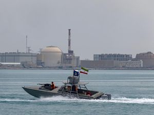 Garda Revolusi Iran Klaim Hancurkan Drone Laut AS di Selat Hormuz
