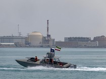 Yang Terjadi Jika Iran Benar-benar Tutup Selat Hormuz