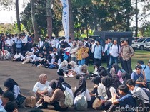 6 Ribu Pencari Kerja Tumplek Berebut Loker di Job Fair Bandung Barat
