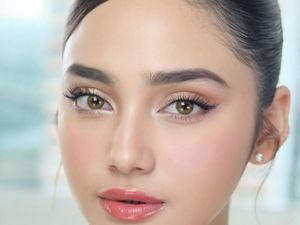 6 Pesona Syifa Hadju dengan Makeup Flawless di Pernikahan Al Ghazali & Alyssa