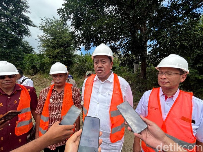 Direktur Utama Telkomsat, Lukman Hakim Abd Rau