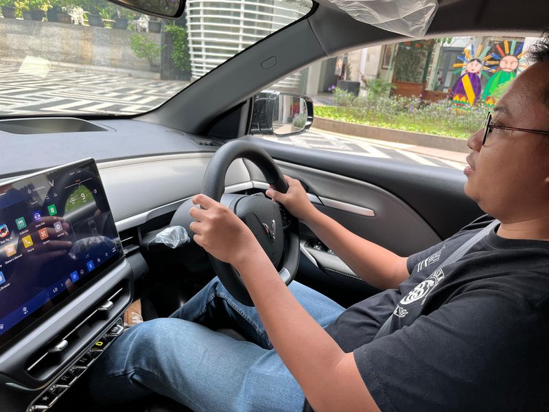 Test drive Vinfast VF6
