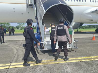 Momen Pengecekan Pesawat Saudia Airlines di Kualanamu Usai Adanya Teror Bom