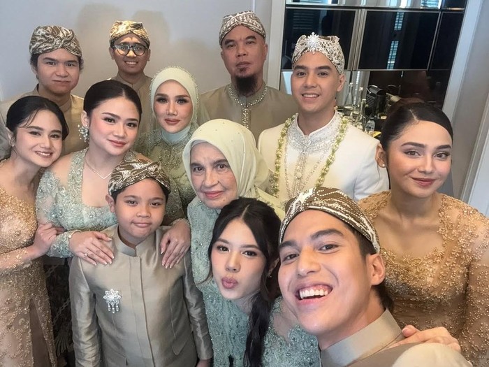 Tissa Biani dan Syifa Hadju Tissa Biani dan Syifa Hadju