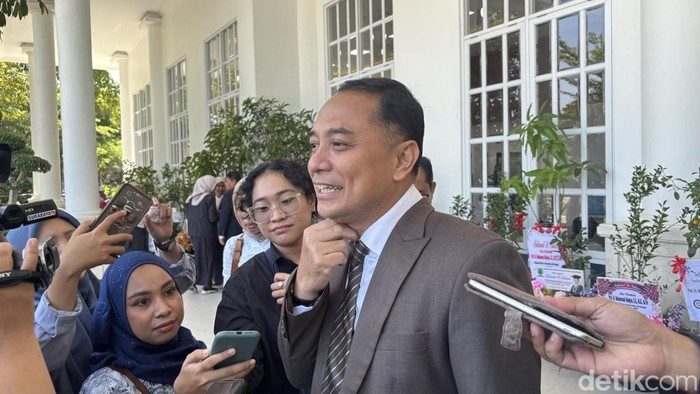 Wali Kota Surabaya Eri Cahyadi