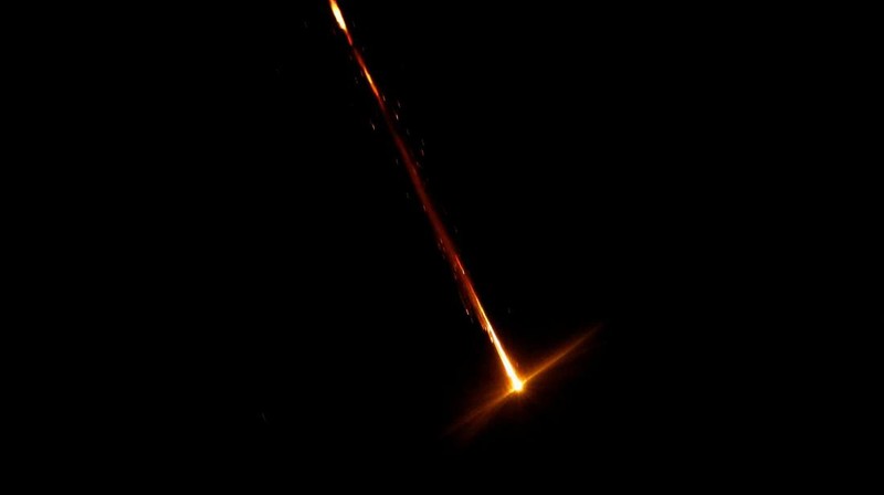 A missile launched from Iran towards Israel is seen from Tubas, in the Israeli-occupied West Bank, June 18, 2025. REUTERS/Raneen Sawafta