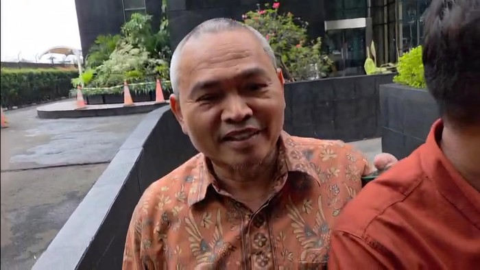 Anggota DPR RI Satori usai diperiksa KPK