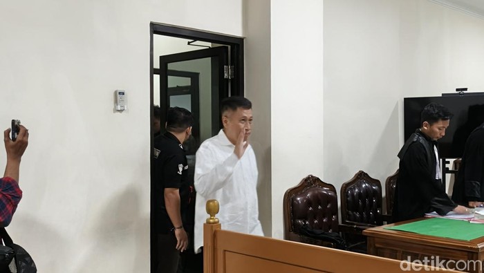 Annar Ogah Disumpah saat Bersaksi di Kasus Uang Palsu: Saya Mengundurkan Diri