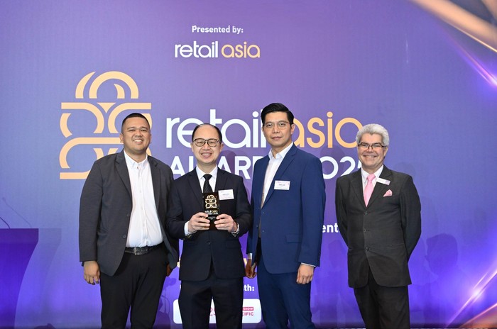 AZKO meraih penghargaan Retail Asia Awards 2025. PT Aspirasi Hidup Indonesia (AHI) (ACES) melalui brand AZKO meraih penghargaan Marketing Initiative of the Year dalam ajang bergengsi Retail Asia Awards 2025.