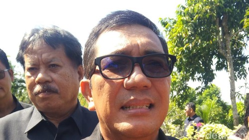 Bupati Tabanan, I Komang Gede Sanjaya.