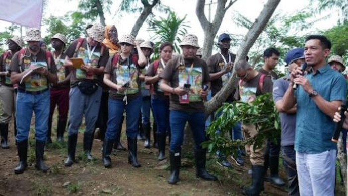 Delegasi dari 16 negara dikenalkan dengan agroforesti kopi dan kakao di Lampung.