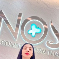 Melalui akun Instagram pribadinya Denada membagikan penampilan terbaru dirinya usai menjalani rhinoplasty di Thailand. New me, unlocked, tulisnya dalam keterangan video singkat unggahan. Foto: Instagram/@denadaindonesia