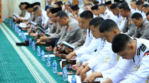 Doa dan dzikir bersama jelang HUT Bhayangkara Polri. (Dok Polri)