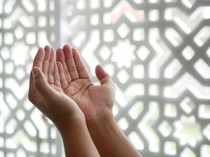 Bacaan Doa Asyura 10 Muharram, Amalan Penuh Keutamaan di Hari Mulia