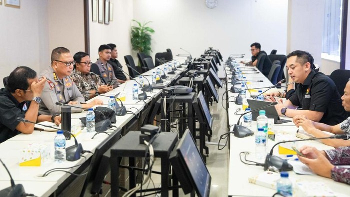 Festival Olahraga Rekreasi Nasional (FORNAS) VIII bergulir bulan depan. Persiapannya terus dimatangkan hingga saat ini.