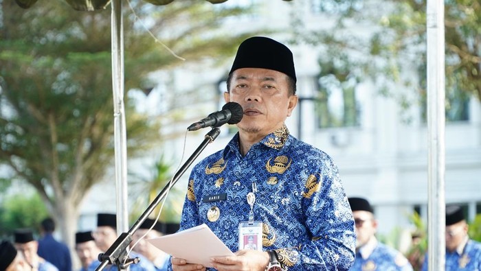 Gubernur Jambi Al Haris