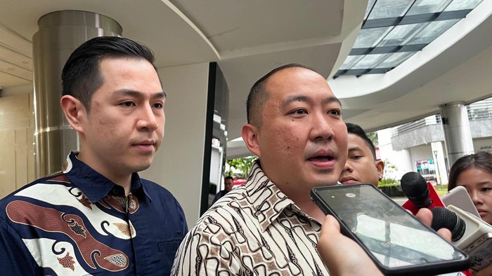 Direktur Utama (Dirut) PT Sri Rejeki Isman Tbk (Sritex) Iwan Kurniawan Lukminto (IKL) di gedung Kejaksaan Agung, Jakarta Selatan, Rabu (18/6/2025).