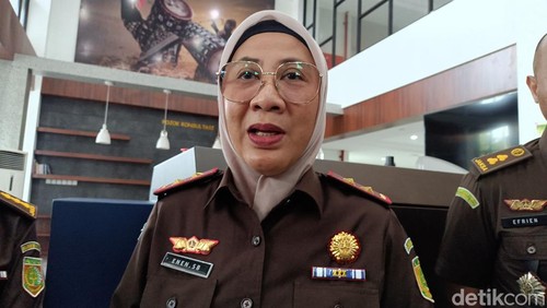 Kajati NTB Enen Saribanon.