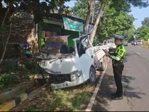 Kecelakaan Pikap Vs Truk Muat Rokok di Sampang Diselidiki