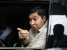 8 Mobil di Garasi Maruarar Sirait, Nilainya Rp 7 Miliar