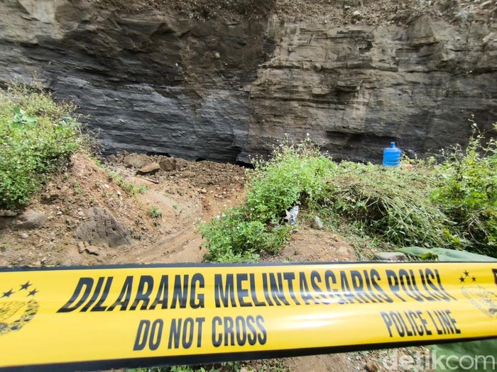 Lokasi longsor galian C di Argasunya, Kota Cirebon.