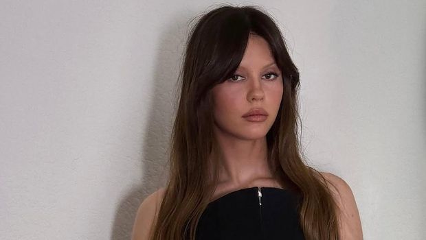 Mia Goth