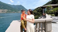 Waktu terbaikku adalah saat bersamamu, Nak. Tak terganti, tak ternilai. Buah Hatiku, tulis Nagita Slavina saat foto bersama Rayyanza. Gak cuma Rayyanza, Nagita juga mengajak Rafathar. Foto: dok. Instagram Story Raffi Nagita