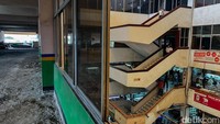 Selain penataan fisik, rencana jangka panjang juga mencakup peningkatan sistem distribusi dan edukasi bagi para pedagang agar seluruh produk yang dijual memiliki izin edar resmi. 