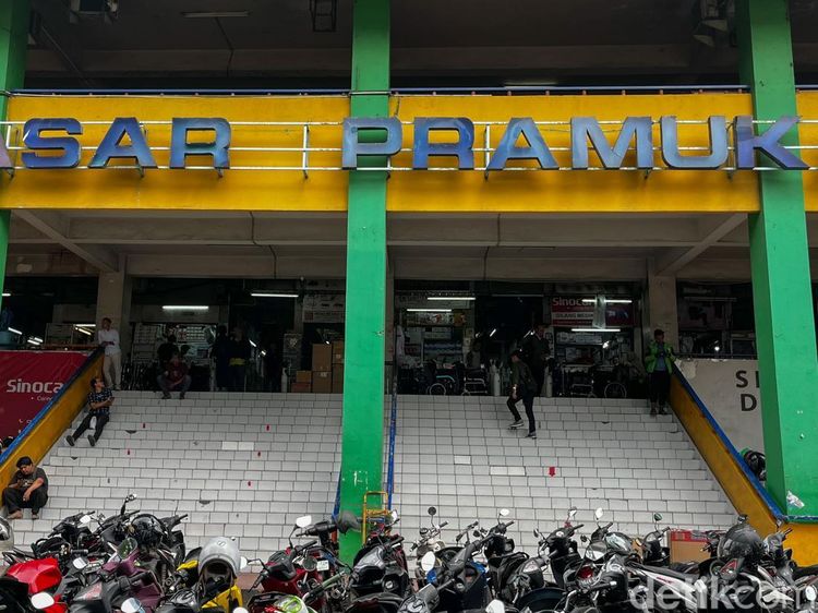 Pasar Pramuka Ditata, Siap Tertib Obat dan Terintegrasi LRT