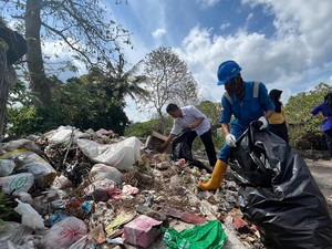 Patra Niaga Sumbagsel Gelar Giat Bersih Sampah di Sungai Kelingi