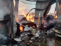 Gudang Tripleks di Tegalluar Bandung Kebakaran