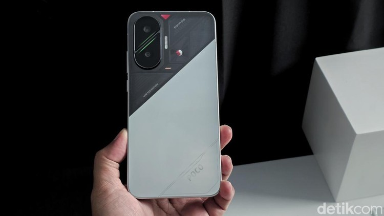 Poco F7