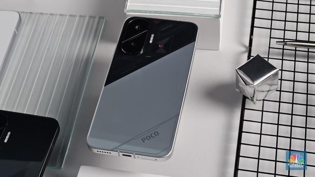 Poco F7. (CNBC Indonesia/Novina)