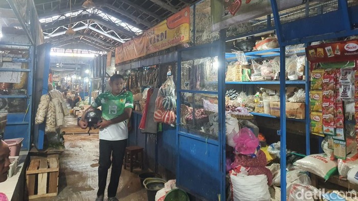 Suasana di Pasar Ngawu, Playen yang menjadi lokasi kejadian gendam terhadap salah satu pedagangnya, Rabu (18/6/2025).