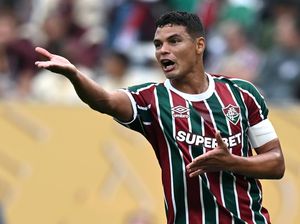 Pelatih Fluminense: Ada Thiago Silva seperti Punya Pelatih di Atas Lapangan