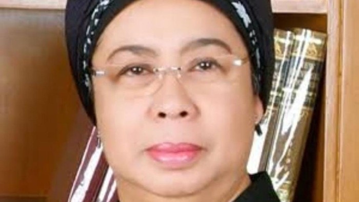 Tokoh masyarakat Riau, Azlaini Agus