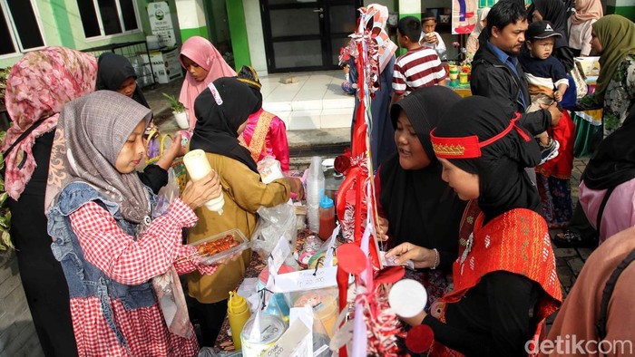 Suasana semarak mewarnai kegiatan P5RA di MIN 20 Jakarta Utara. Siswa diajak berkarya, peduli lingkungan, dan membangun karakter berbasis nilai Pancasila.