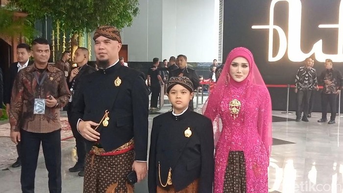 Ahmad Dhani dan Mulan Jameela